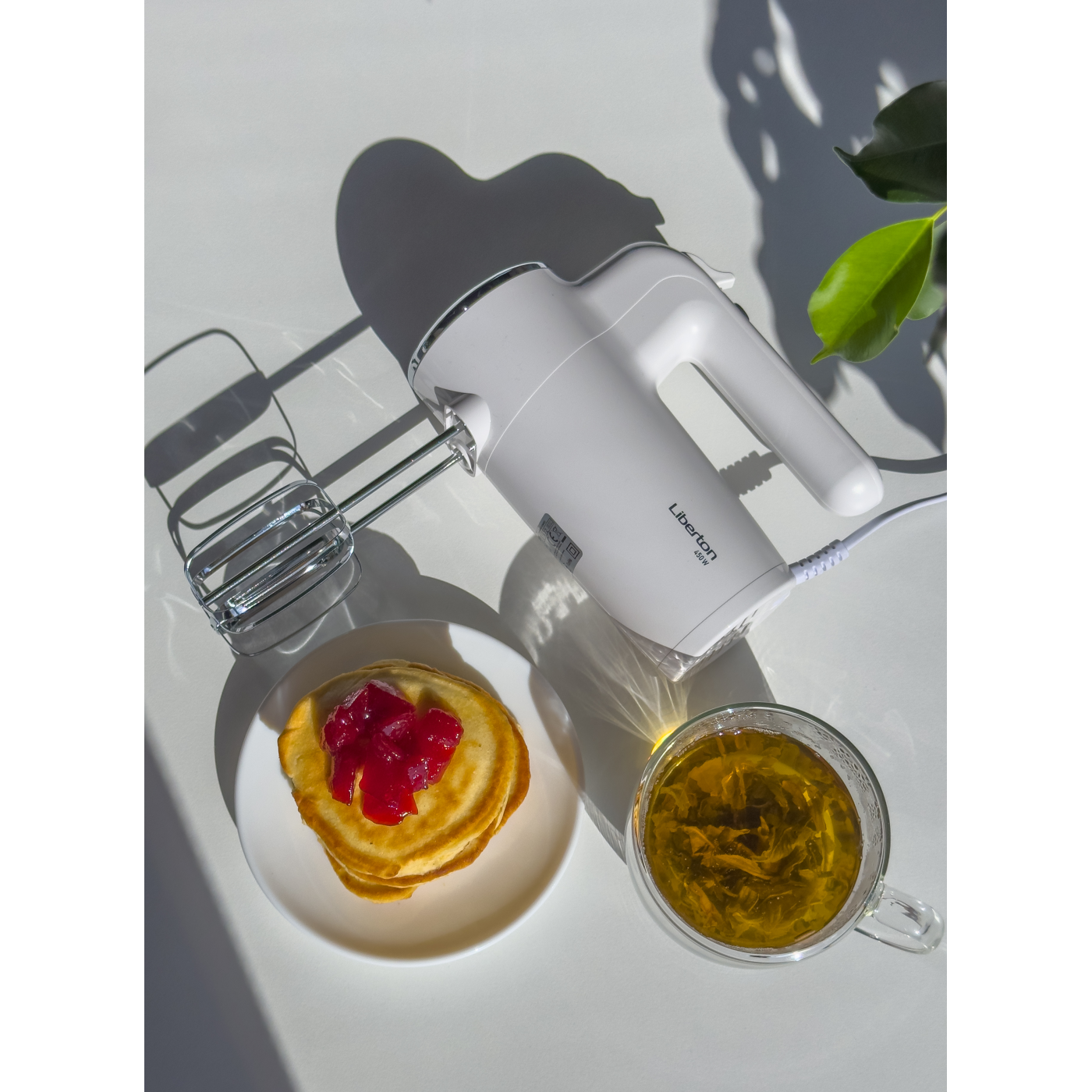 Міксер ручний LIBERTON LHM-2804