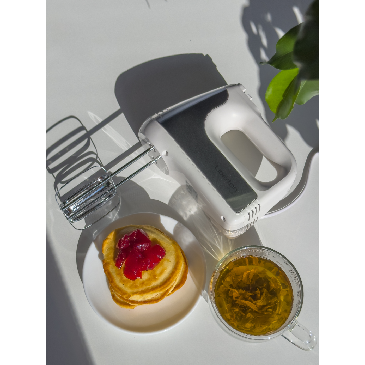 Міксер ручний LIBERTON LHM-2805