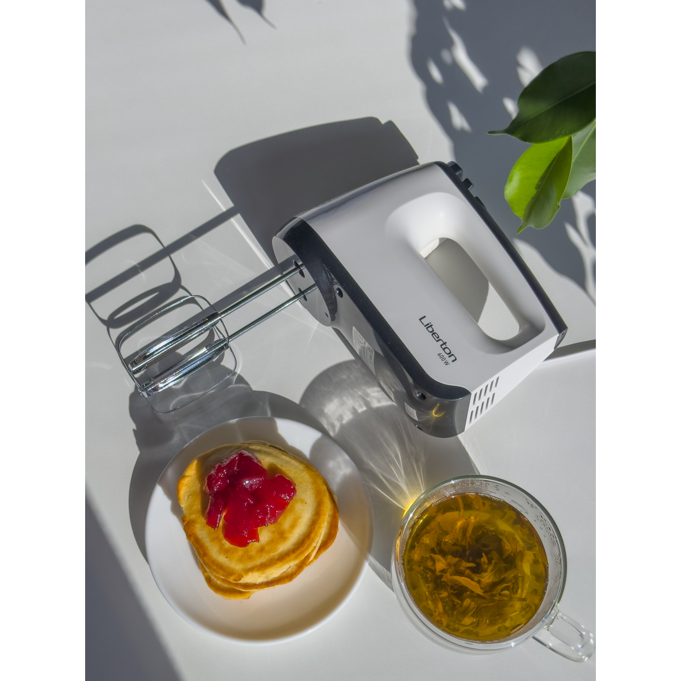 Міксер ручний LIBERTON LHM-2806